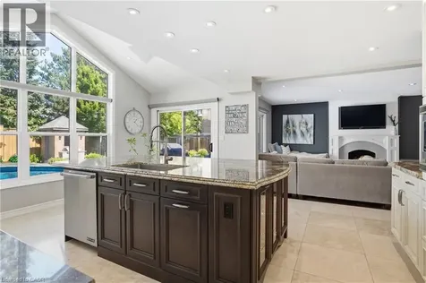 1765 Featherston Court Mississauga ON L5L 3E2