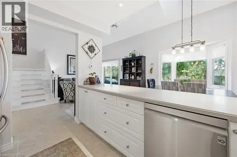 25 Hamilton Street South Waterdown ON L8B 0L1