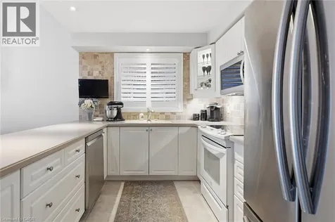 25 Hamilton Street South Waterdown ON L8B 0L1