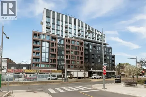 1808 St Clair Avenue West Toronto ON M6N 0C1
