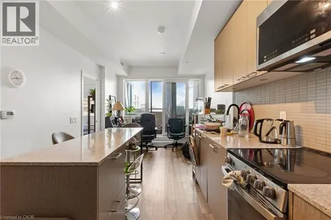 1808 St Clair Avenue West Toronto ON M6N 0C1