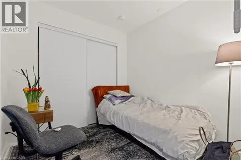 1808 St Clair Avenue West Toronto ON M6N 0C1