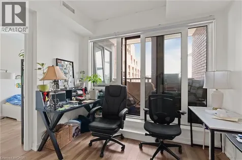 1808 St Clair Avenue West Toronto ON M6N 0C1