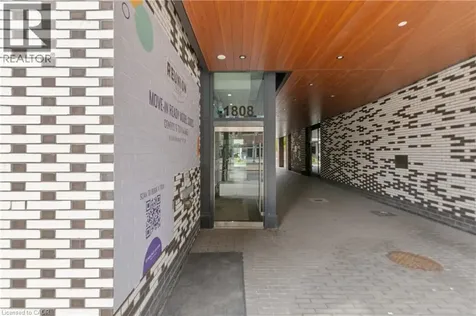 1808 St Clair Avenue West Toronto ON M6N 0C1