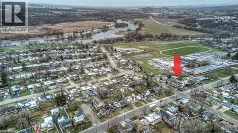 716 Westminster Drive South Cambridge ON N3H 1V2