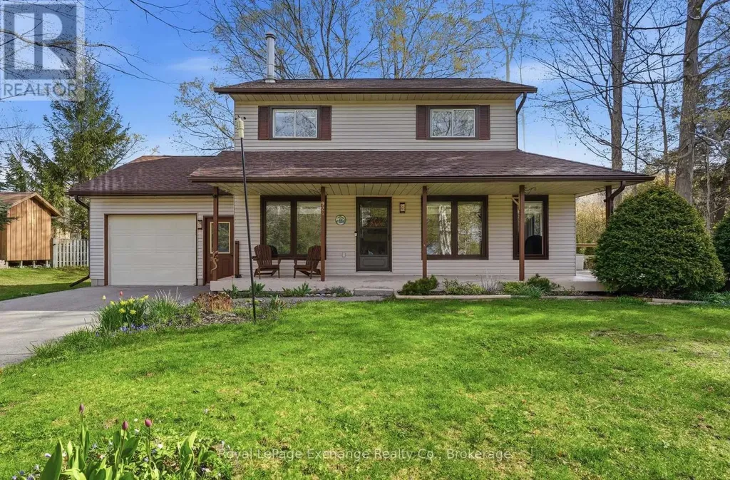 924 Tanglewood Drive Huron-kinloss ON N2Z 2X3