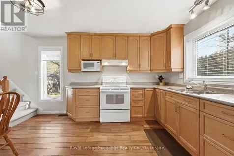 924 Tanglewood Drive Huron-kinloss ON N2Z 2X3