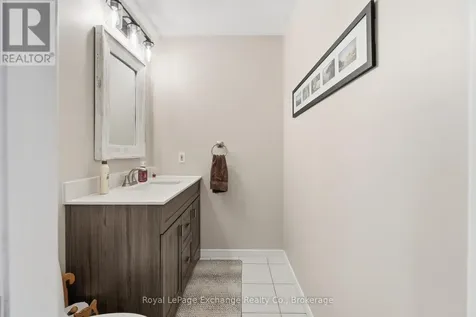 924 Tanglewood Drive Huron-kinloss ON N2Z 2X3