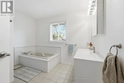 924 Tanglewood Drive Huron-kinloss ON N2Z 2X3