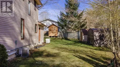 924 Tanglewood Drive Huron-kinloss ON N2Z 2X3