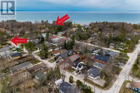 12 5th Lane Wasaga Beach ON L9Z 2E9