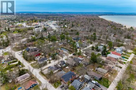 12 5th Lane Wasaga Beach ON L9Z 2E9