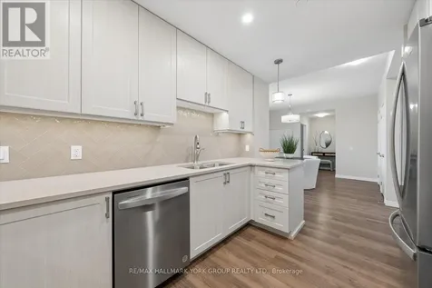 460 William Graham Drive Aurora ON L4G 1X9