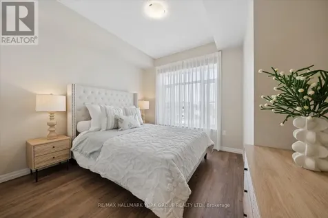 460 William Graham Drive Aurora ON L4G 1X9