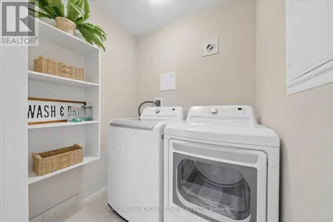 460 William Graham Drive Aurora ON L4G 1X9
