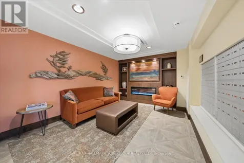 460 William Graham Drive Aurora ON L4G 1X9