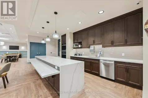 460 William Graham Drive Aurora ON L4G 1X9