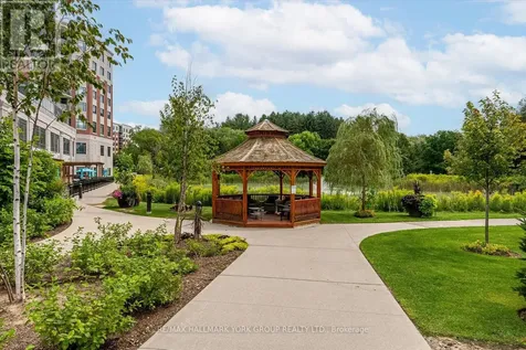 460 William Graham Drive Aurora ON L4G 1X9