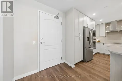 460 William Graham Drive Aurora ON L4G 1X9