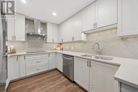 460 William Graham Drive Aurora ON L4G 1X9