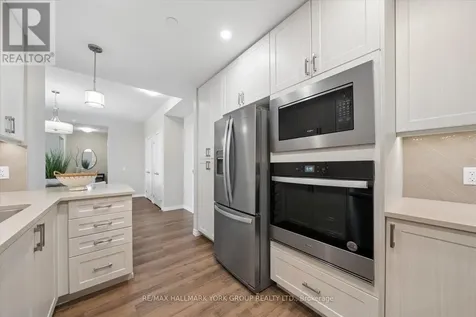 460 William Graham Drive Aurora ON L4G 1X9