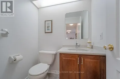 29 Taj Court Ottawa ON K1G 5K7