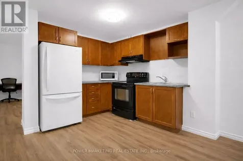 29 Taj Court Ottawa ON K1G 5K7