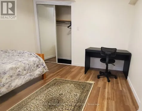 29 Taj Court Ottawa ON K1G 5K7