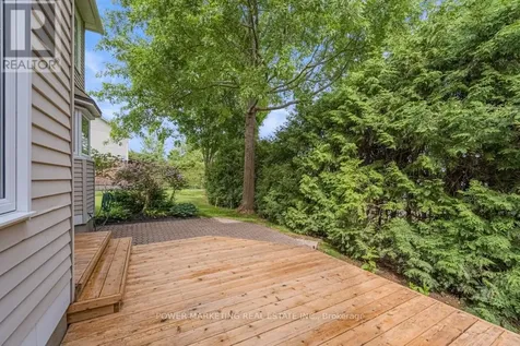 29 Taj Court Ottawa ON K1G 5K7