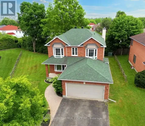 29 Taj Court Ottawa ON K1G 5K7