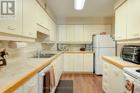 523 Beechwood Drive Waterloo ON N2T 2G7