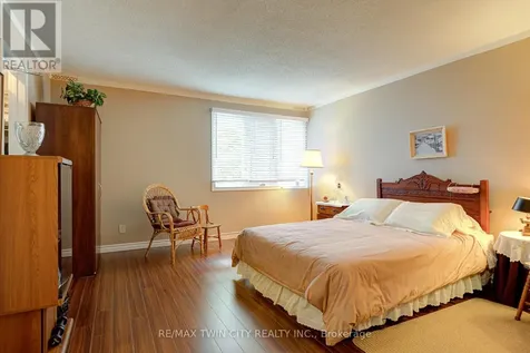 523 Beechwood Drive Waterloo ON N2T 2G7