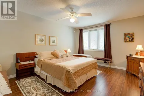 523 Beechwood Drive Waterloo ON N2T 2G7