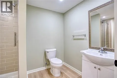 727 Barton Street Stoney Creek ON L8E 5L7