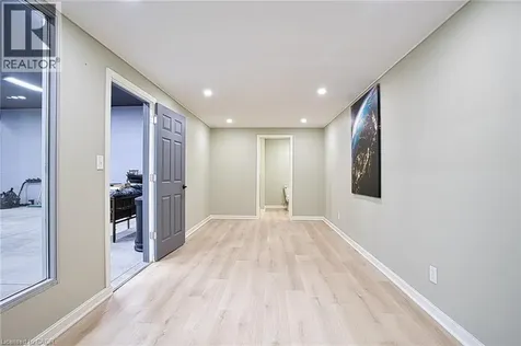 727 Barton Street Stoney Creek ON L8E 5L7