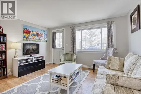 727 Barton Street Stoney Creek ON L8E 5L7