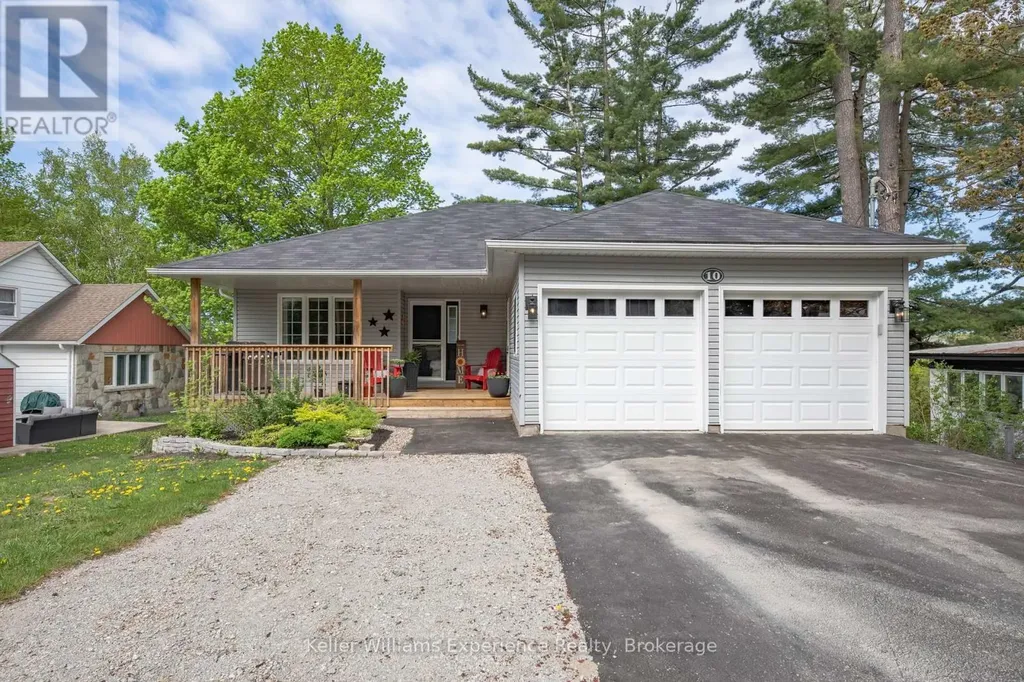 10 Clarence Avenue Penetanguishene ON L9M 1A9