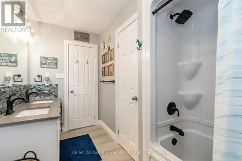 10 Clarence Avenue Penetanguishene ON L9M 1A9