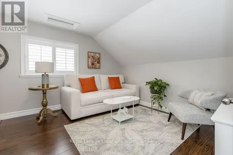 52 Seventh Street Collingwood ON L9Y 2A7