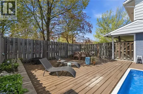 66 Skyline Drive Dundas ON L8C 3S6