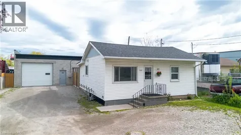 727 Barton Street Stoney Creek ON L8E 5L7