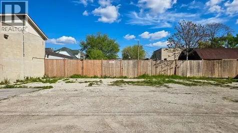 506 Hanna Street East Windsor ON N8X 2N5