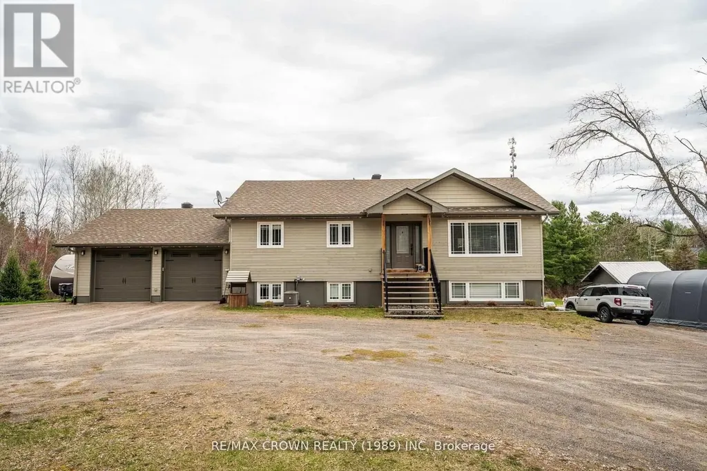 211 Eglington Road North East Ferris ON P0H 1H0