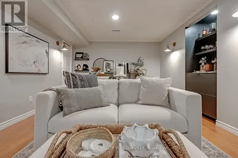 1159 Barclay Circle Milton (be Beaty) ON L9T 5V8