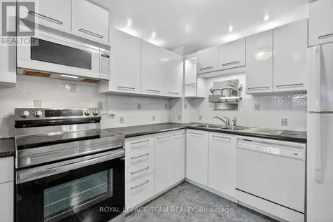 960 Teron Road Ottawa ON K2K 2B6