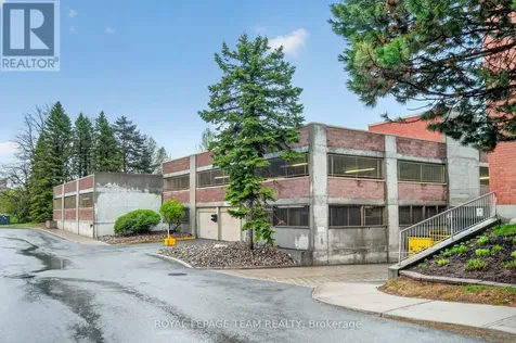 960 Teron Road Ottawa ON K2K 2B6