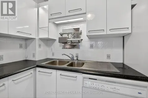 960 Teron Road Ottawa ON K2K 2B6