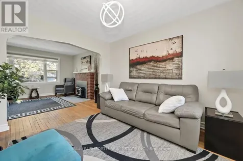 1072 Richard Avenue Ottawa ON K1H 8C4