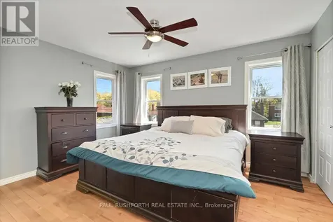 1072 Richard Avenue Ottawa ON K1H 8C4
