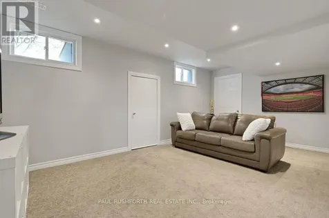 1072 Richard Avenue Ottawa ON K1H 8C4